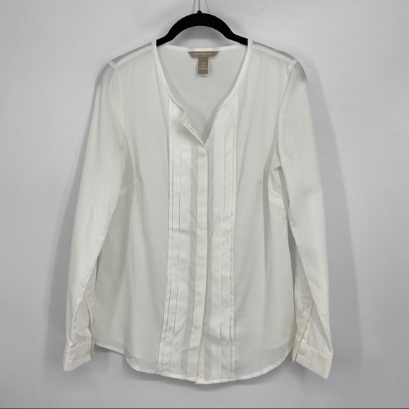 Banana Republic Tops - Banana Republic White Long Sleeve Pintuck Blouse